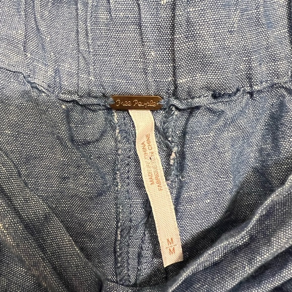 𝅺Free People Off Shoulder Denim Chambray Blouse Tie Sleeves - Picture 2 of 6